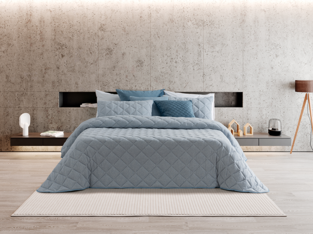 Edredom de Malha Jersey Baldi: Um edredom de alta qualidade feito de malha Jersey, conhecida por sua suavidade e elasticidade. Disponível em diversas cores e tamanhos, este edredom oferece noites de sono confortáveis e aconchegantes, independentemente das condições climáticas. Adicione um toque de luxo e conforto à sua cama com este edredom versátil e elegante
