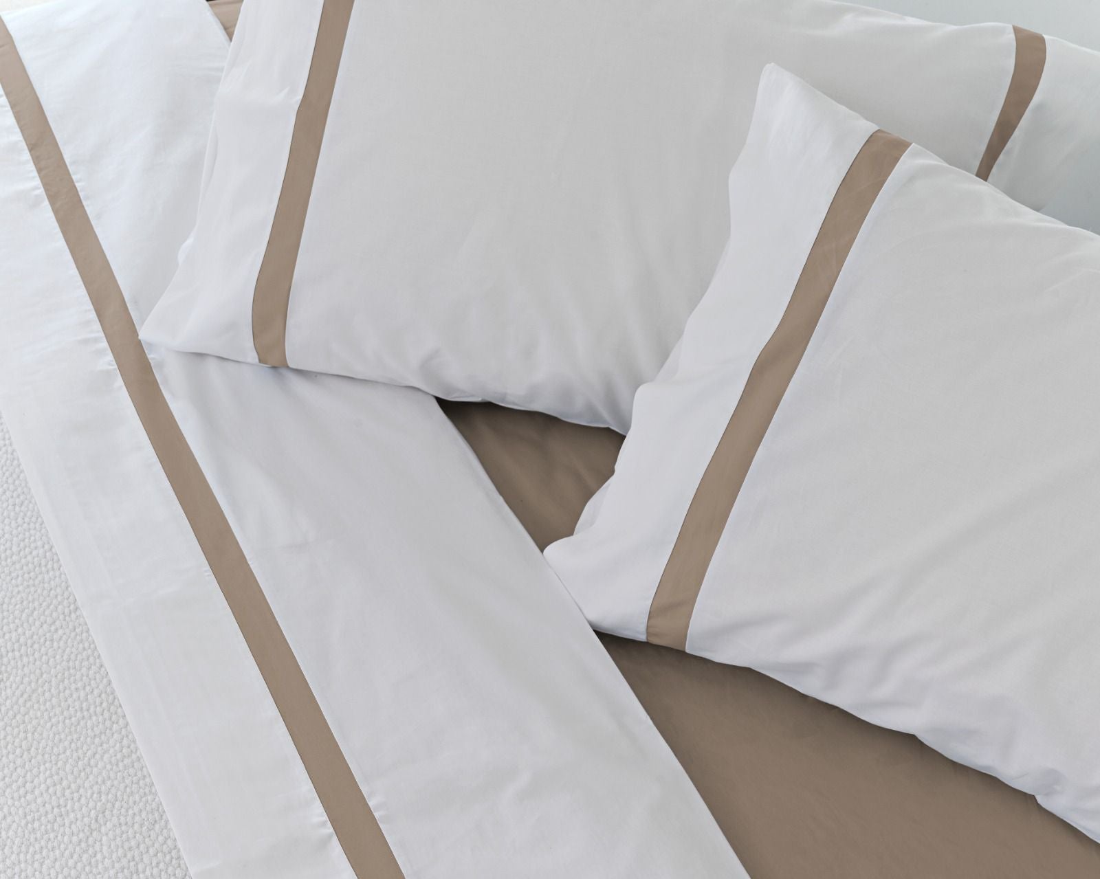 Lençóis Risca Percal 300 Fios - Castanho