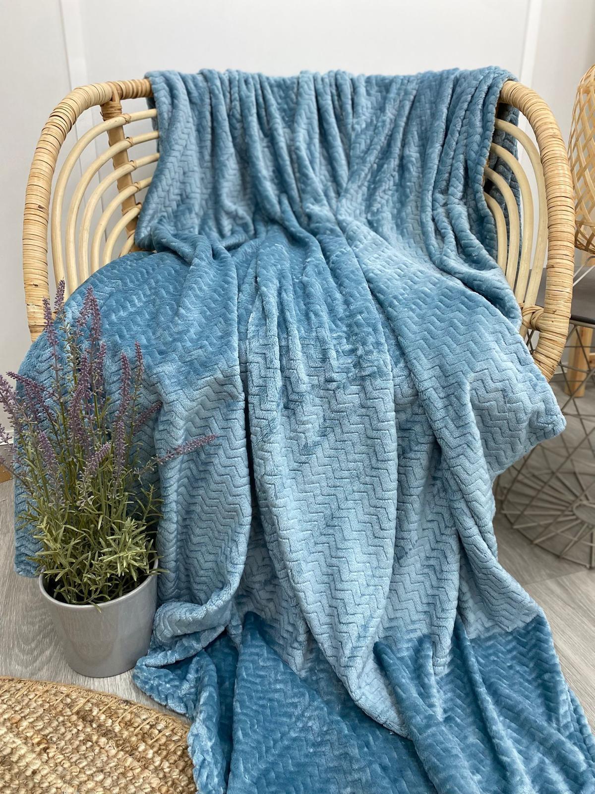 Manta Decorativa Wave