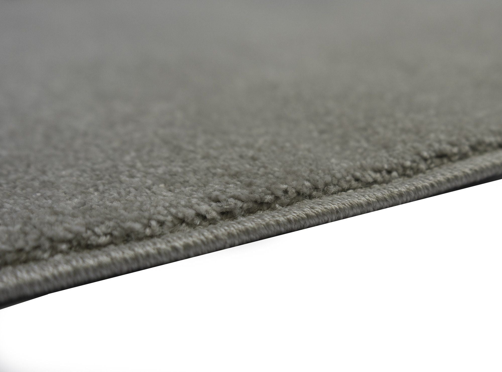 Tapete Liso Pelo Baixo Cinza Claro - Verona - Larbonito