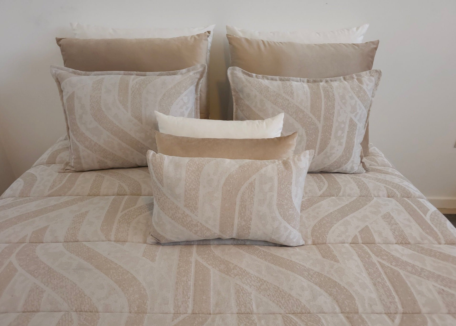 Edredom Jacquard King Bege