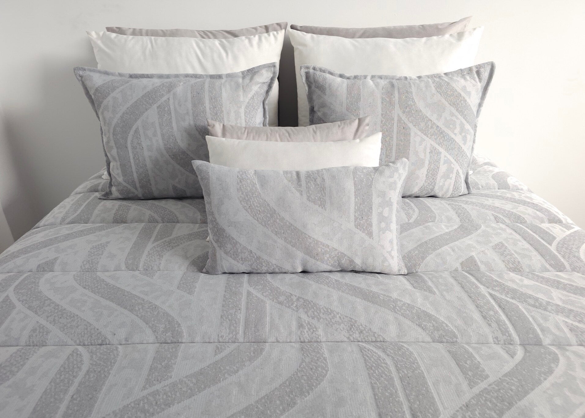 Edredom Jacquard King Cinza