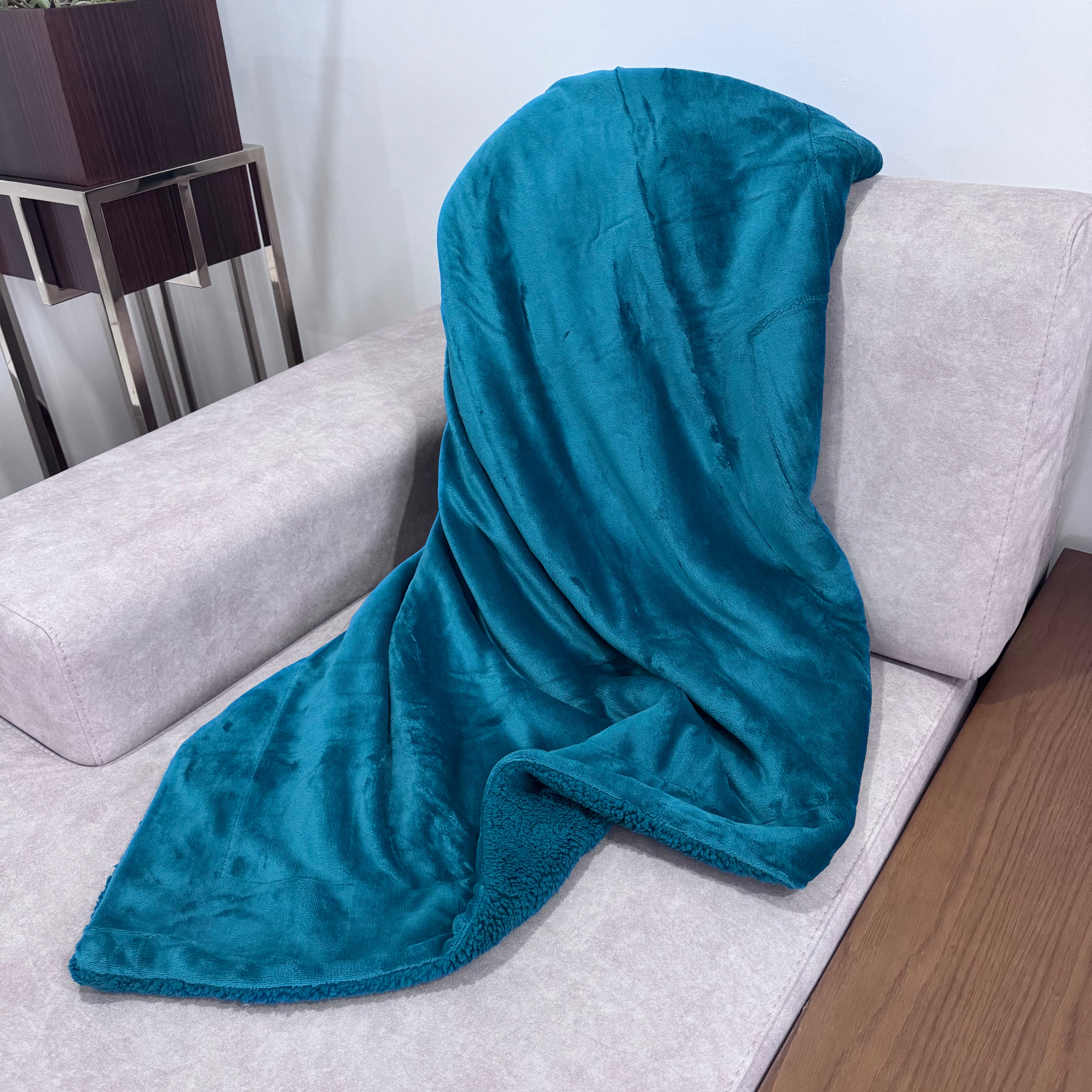 Manta Decorativa Com Pelo de Borrego Soft